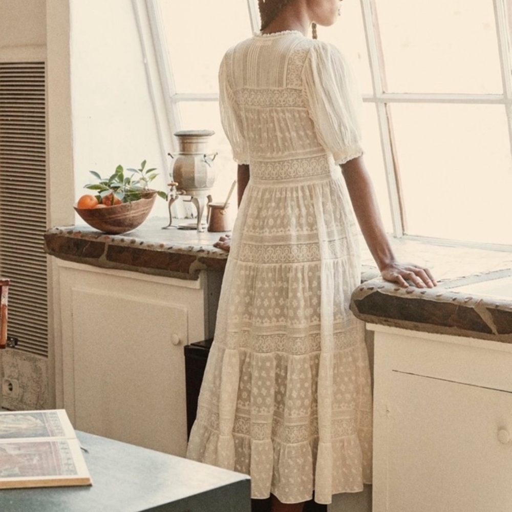 Doen Lace Tiered Midi Dress - Picture 3 of 10